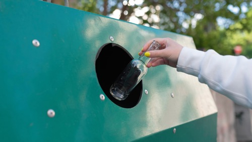 Initiatives de recyclage et de réutilisation à Chamarel dans une démarche durable